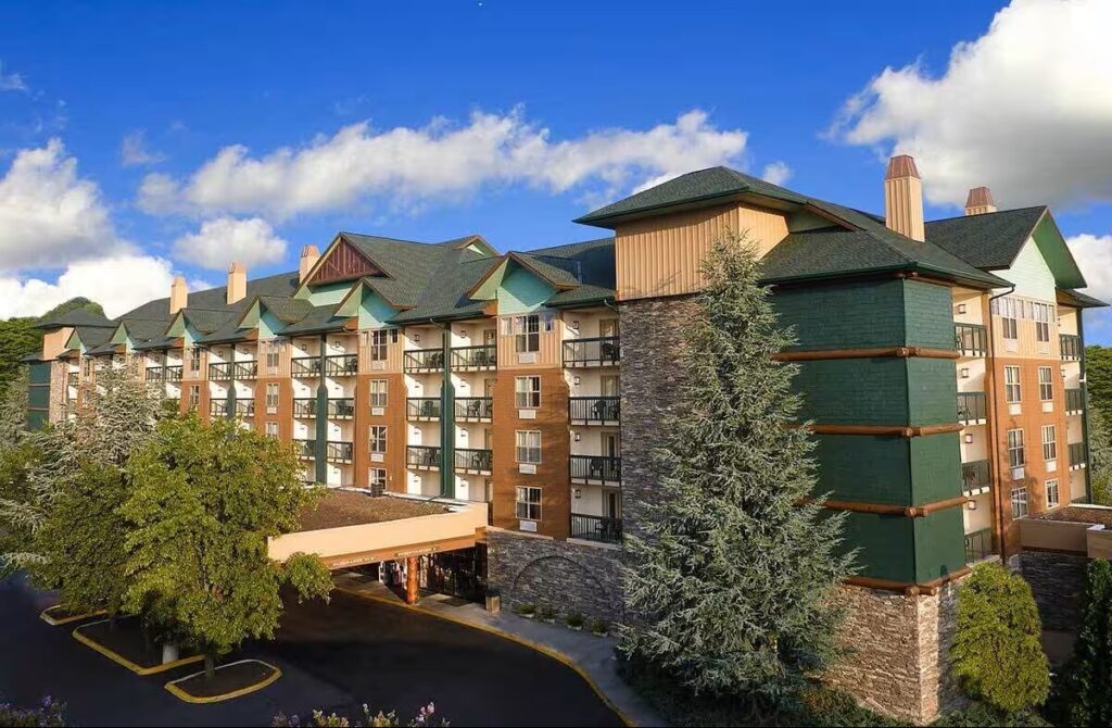 Grand Smokies Resort Lodge - Image 3
