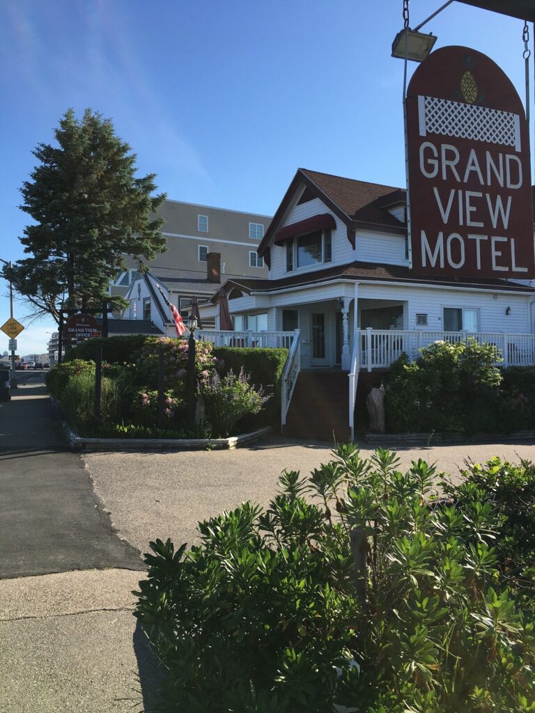 Grand View Motel - Image 2