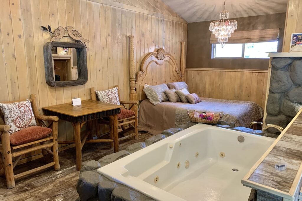 Grey Squirrel Resort - Image 3