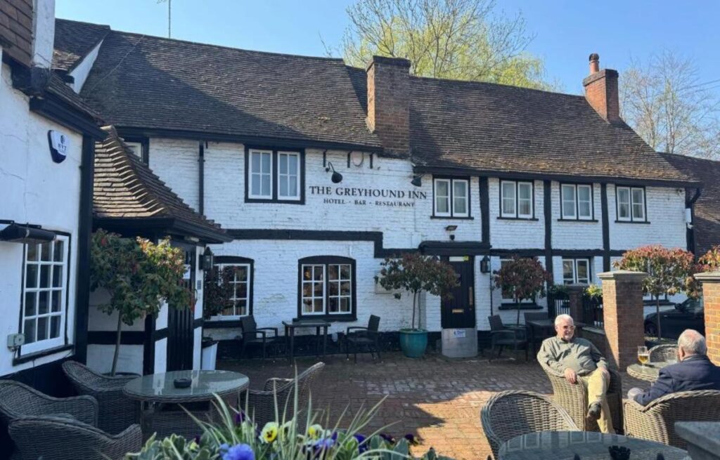 Greyhound Inn - Image 5