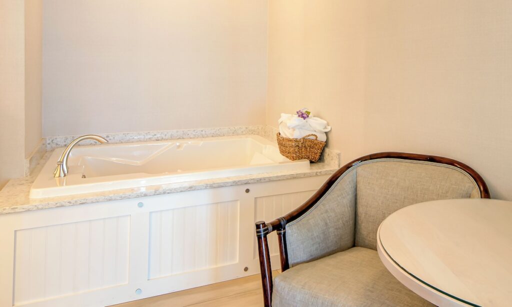 Hallmark Resort – Cannon Beach - Image 1