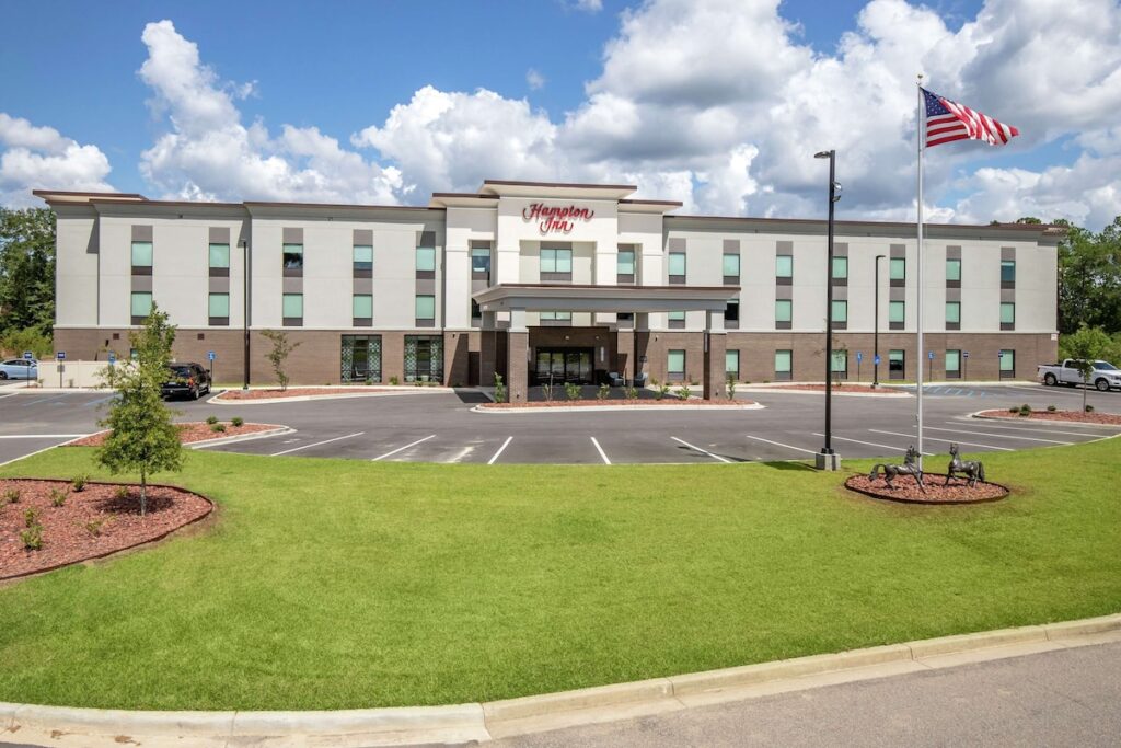 Hampton Inn Camden - Image 2
