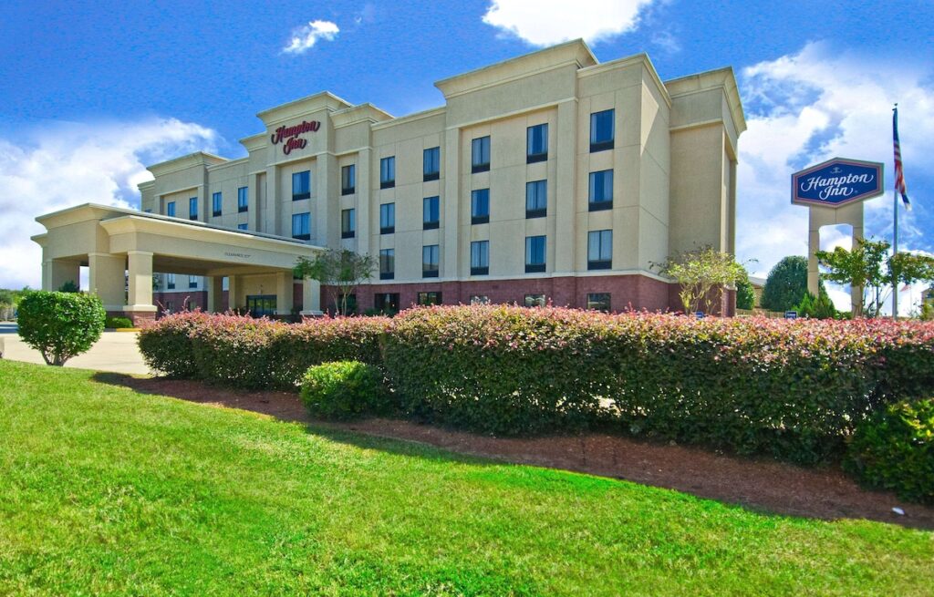 Hampton Inn Canton - Image 4