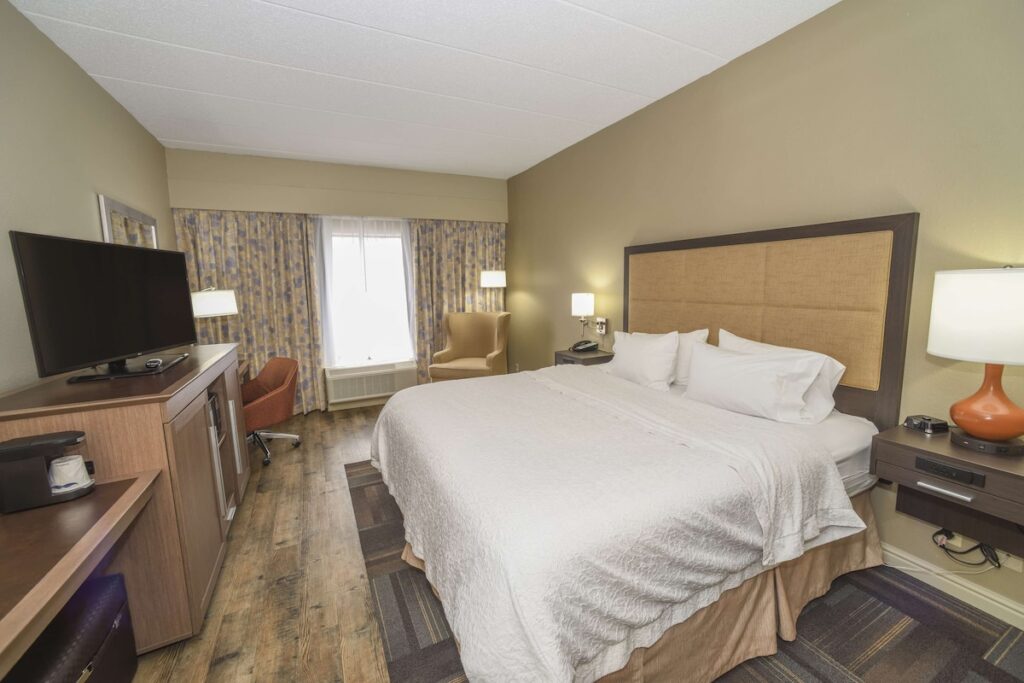 Hampton Inn Cincinnati-Eastgate - Image 3