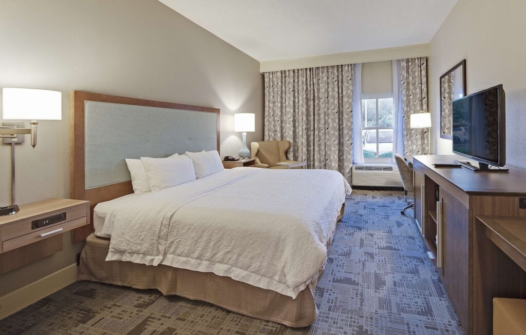 Hampton Inn Myrtle Beach Broadway at the Beach - Image 3