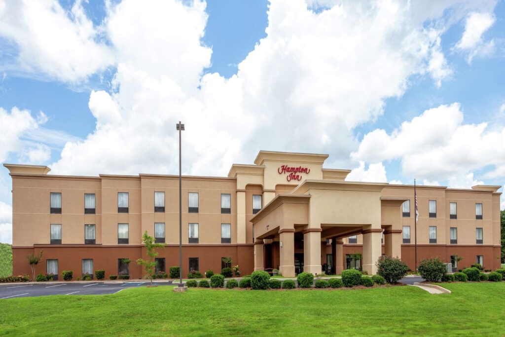 Hampton Inn Ozark - Image 4