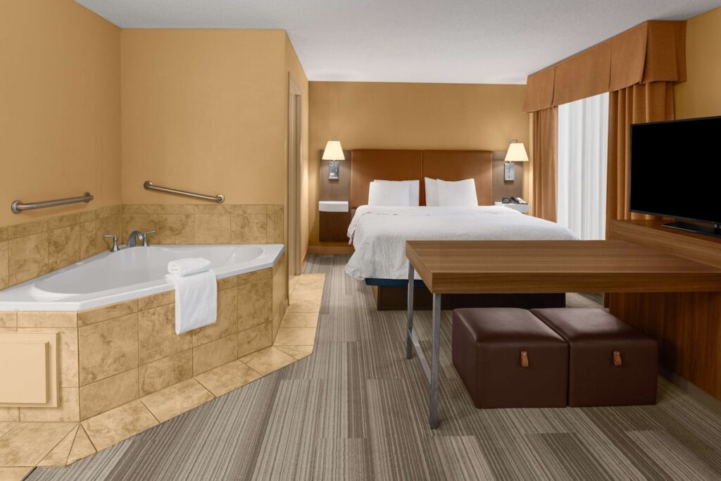 Hampton Inn & Suites Banning-Beaumont - Image 1