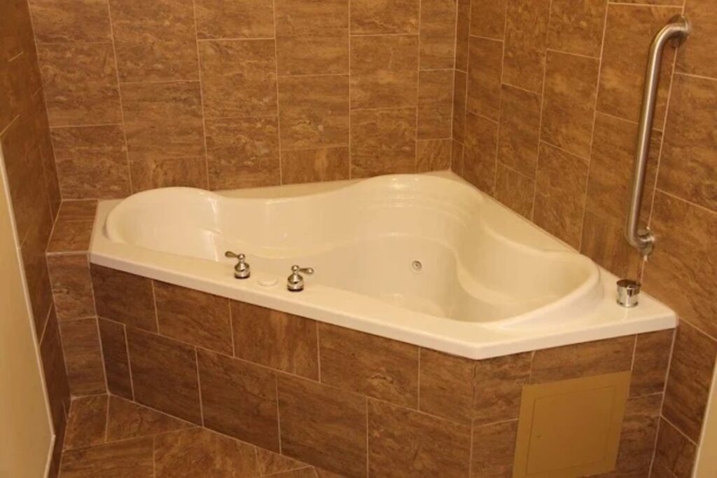 Hampton Inn & Suites Bastrop - Image 1