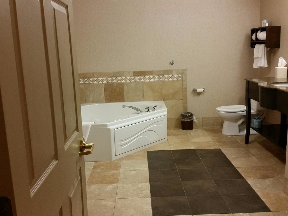 Hampton Inn & Suites Buffalo Downtown