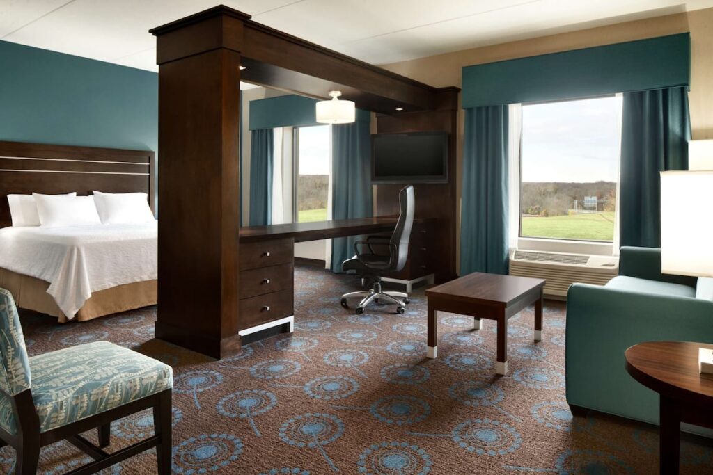 Hampton Inn & Suites Edgewood/Aberdeen-South - Image 3