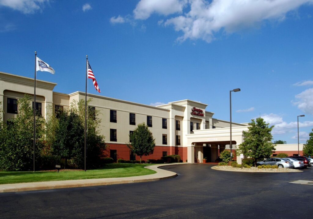 Hampton Inn & Suites Kalamazoo – Oshtemo - Image 4