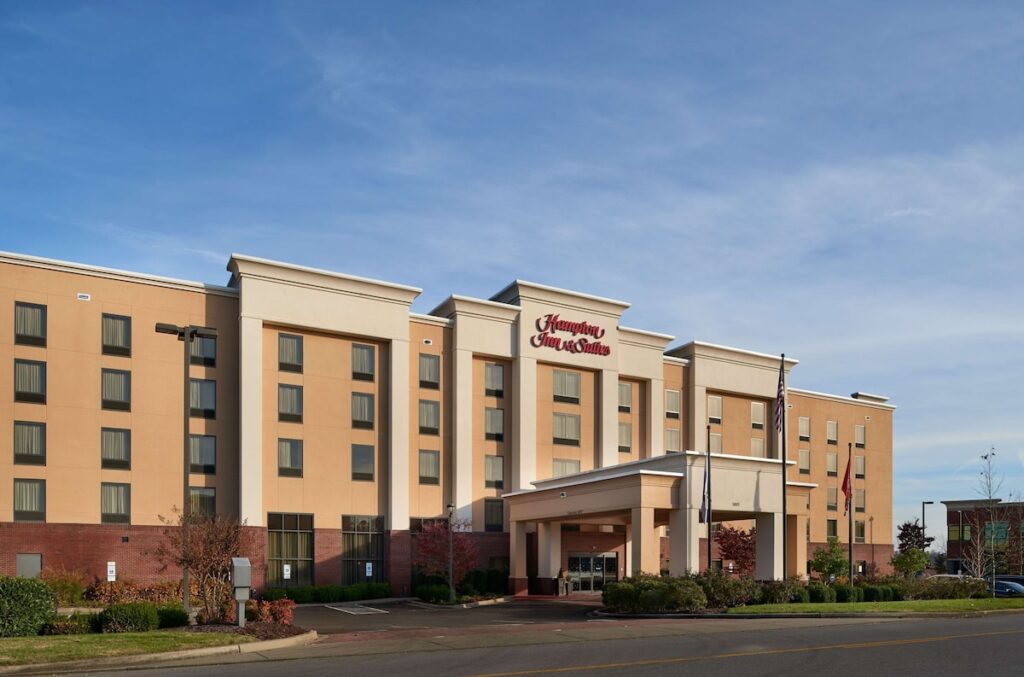 Hampton Inn & Suites Mt. Juliet - Image 2
