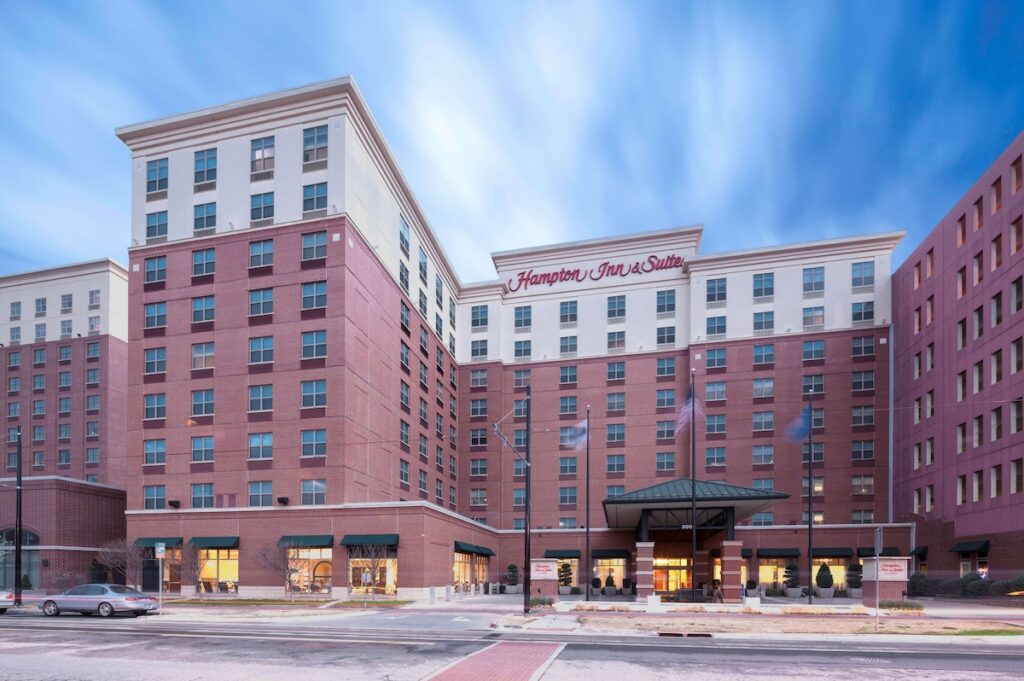 Hampton Inn & Suites Oklahoma City-Bricktown - Image 4