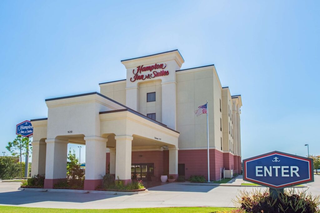 Hampton Inn & Suites Oklahoma City – South - Image 4