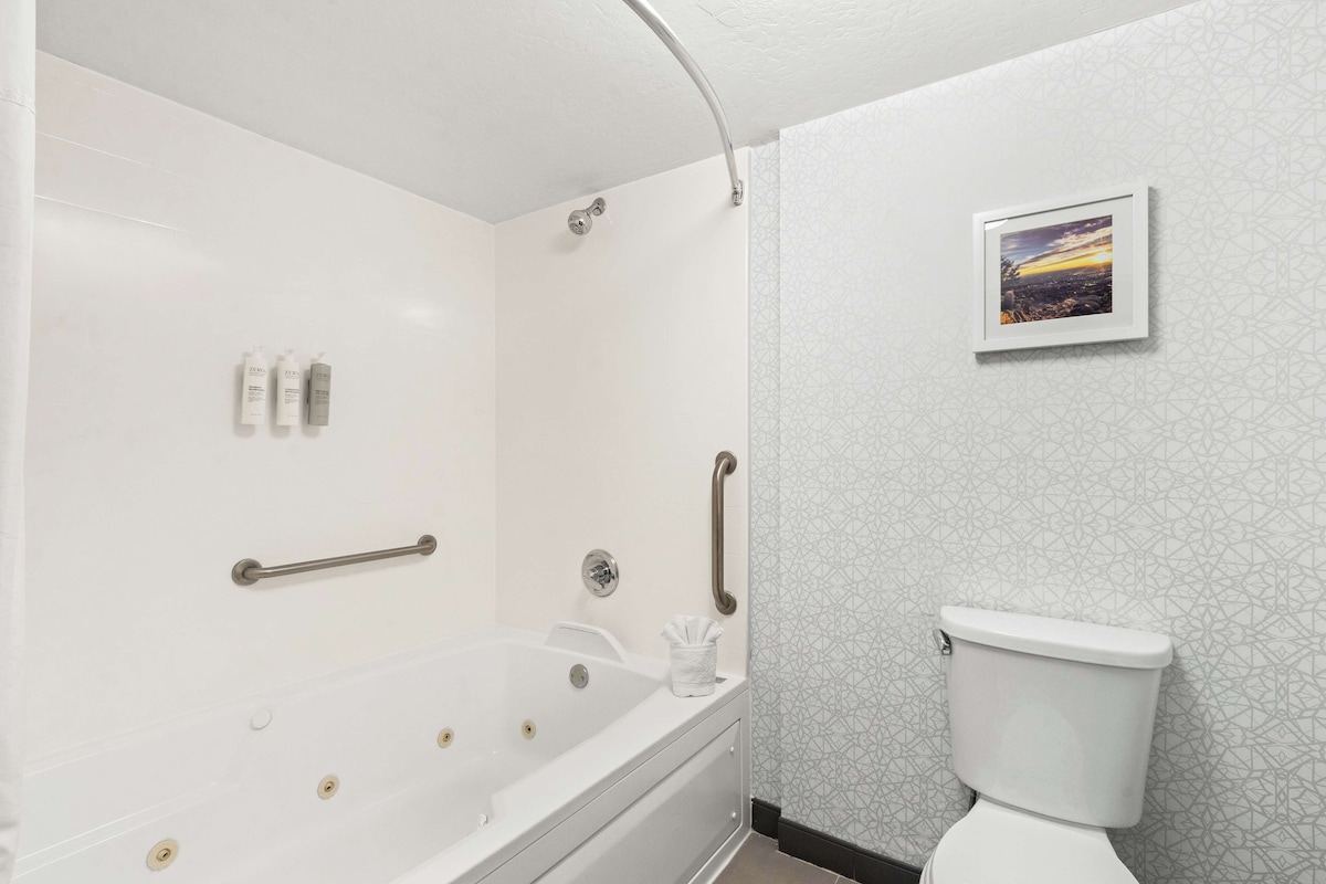 Hampton Inn Suites Phoenix Goodyear featured image