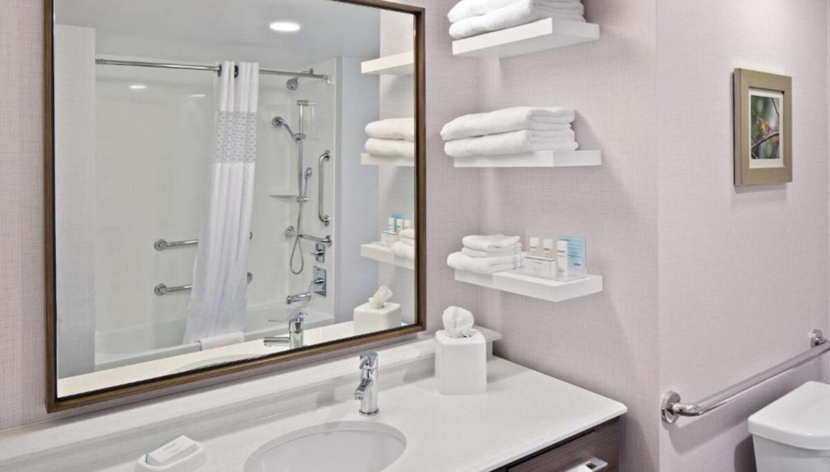 Hampton Inn Suites Seattle Woodinville WA