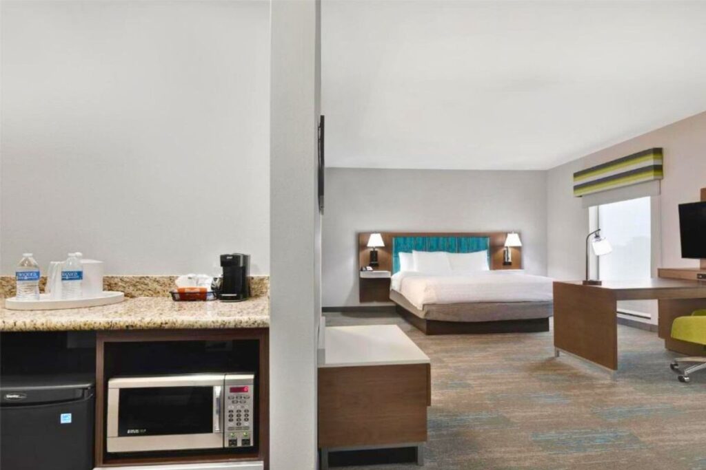 Hampton Inn & Suites Shreveport - Image 3