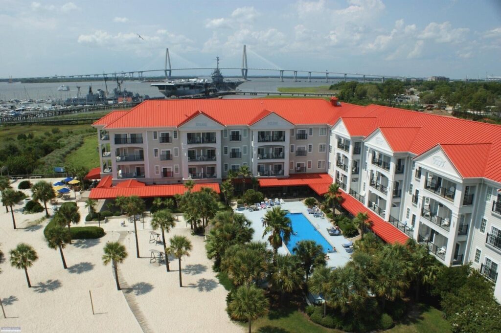 Harborside at Charleston Harbor Resort and Marina - Image 2