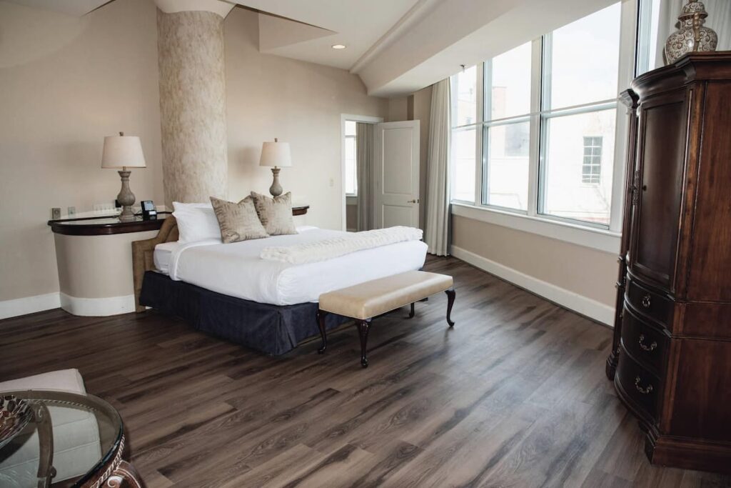 Haywood Park Hotel, an Ascend Collection Hotel - Image 3