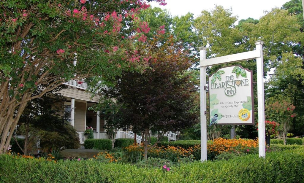 Heartstone Inn B&B & Cottages - Image 4