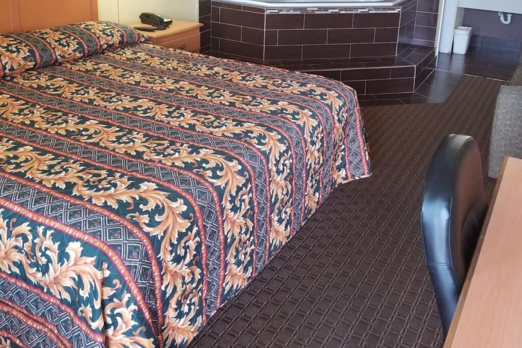 Hermitage Inn - Image 3