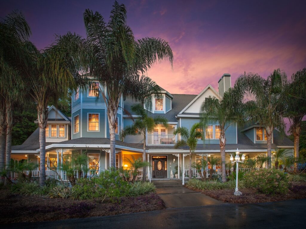 Heron Cay Lakeview Bed & Breakfast Inn - Image 2