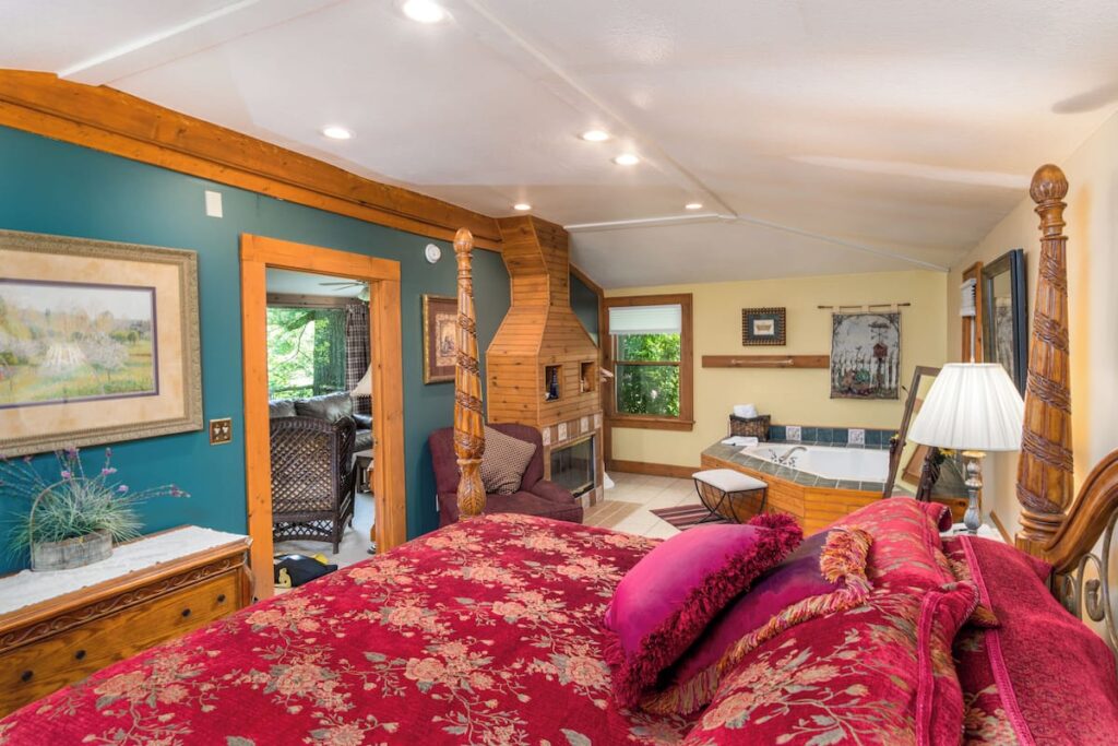 Highland Lake Inn & Resort - Image 4