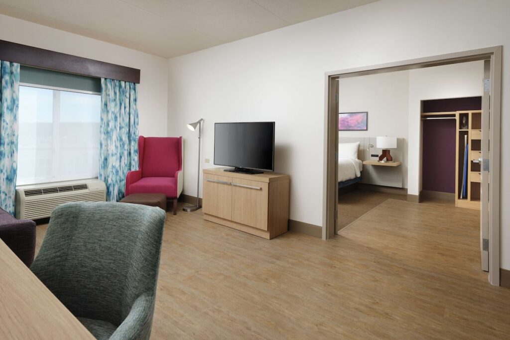 Hilton Garden Inn Atlanta NW/Kennesaw Town Center - Image 4