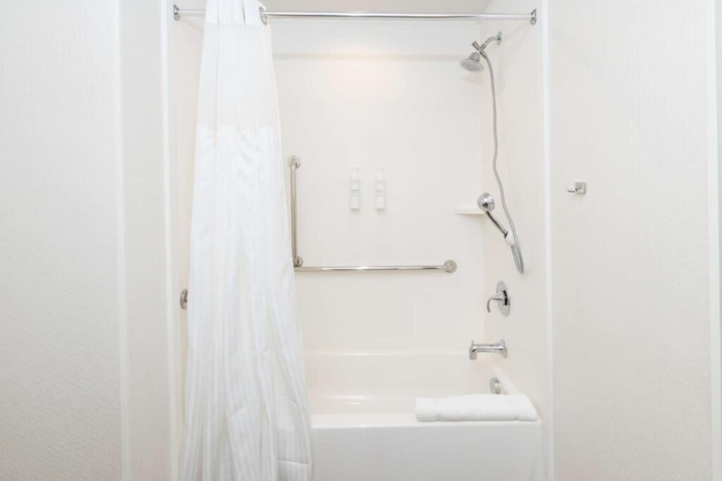 Hilton Garden Inn Austin Airport - Image 2