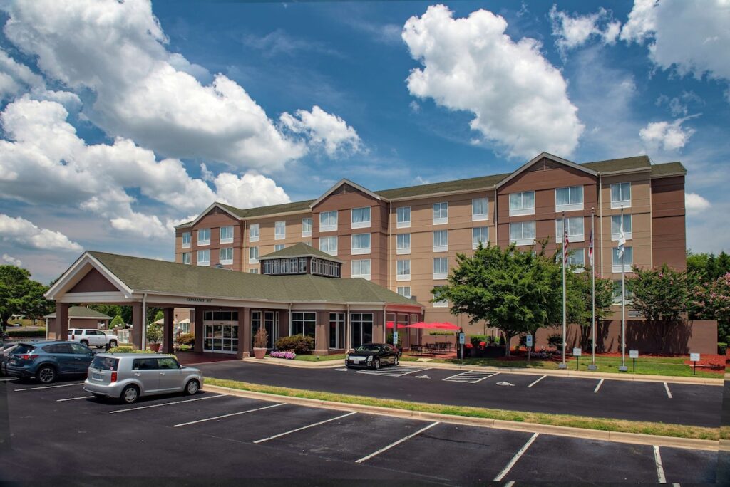 Hilton Garden Inn Charlotte Pineville - Image 2