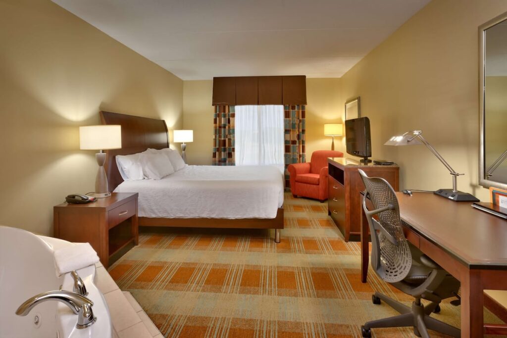 Hilton Garden Inn Clarksville - Image 3