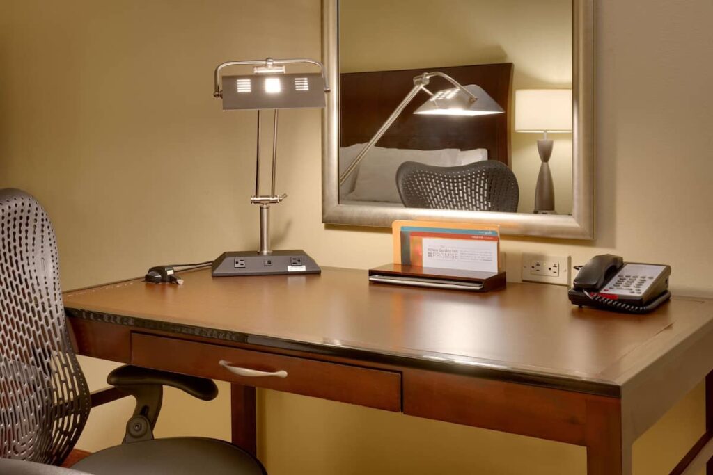 Hilton Garden Inn Clarksville - Image 4