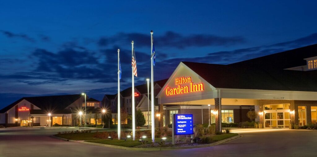 Hilton Garden Inn Milwaukee Northwest Conference Center - Image 2