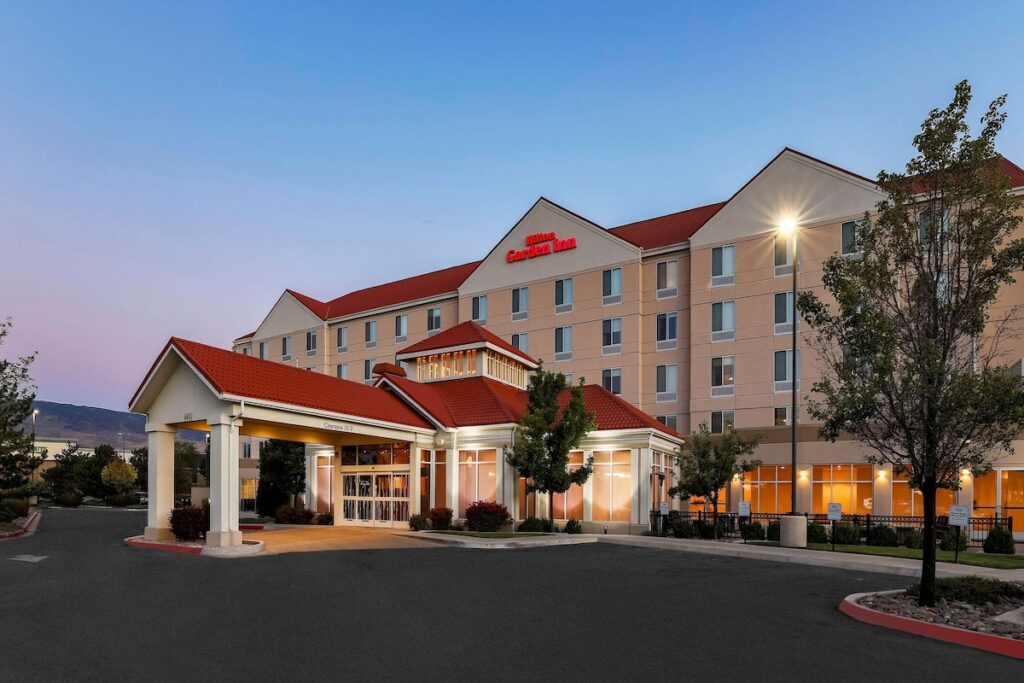 Hilton Garden Inn Reno - Image 2