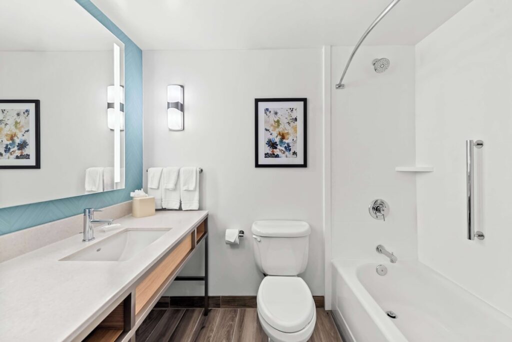 Hilton Garden Inn Seattle North/Everett - Image 1