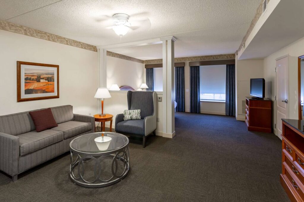 Hilton Garden Inn Wooster - Image 4