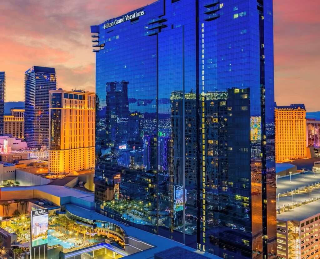 Hilton Grand Vacations Club Elara Center Strip Las Vegas - Image 2
