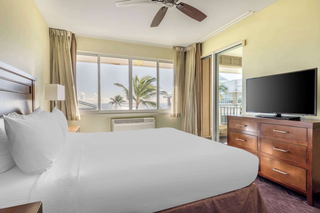 Hilton Vacation Club The Point At Poipu Kauai - Image 3