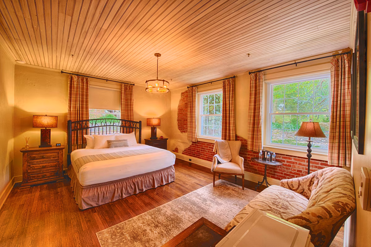 Historic Tapoco Lodge Resort - Image 3