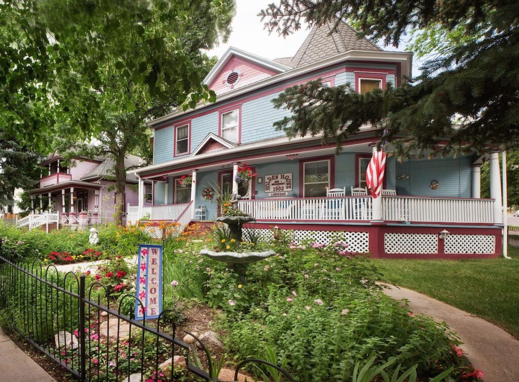 Holden House 1902 Bed & Breakfast Inn - Image 2