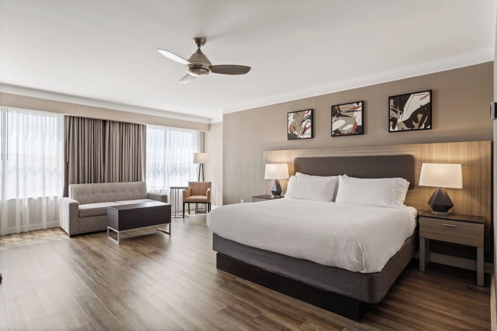 Holiday Inn Baton Rouge College Drive I-10 by IHG - Image 4