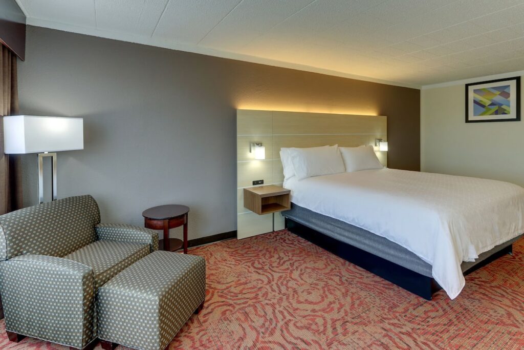 Holiday Inn Express Aberdeen by IHG - Image 4