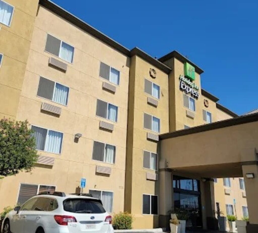 Holiday Inn Express Bakersfield by IHG - Image 5