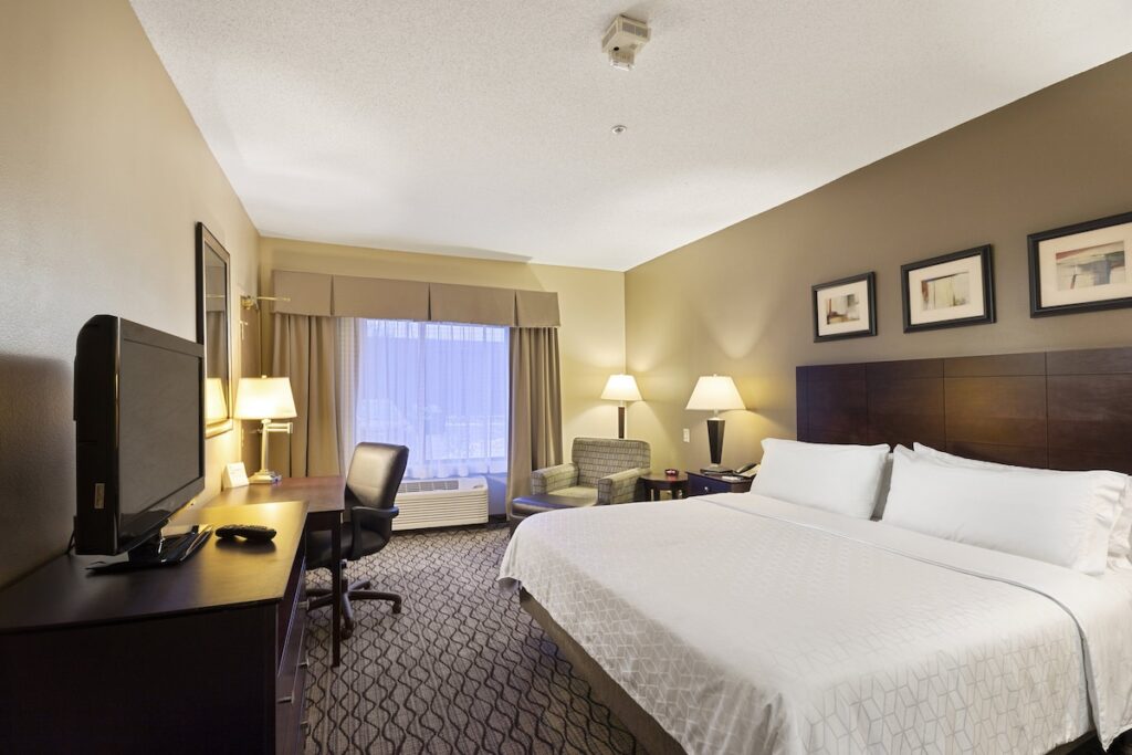 Holiday Inn Express Bloomington West by IHG - Image 3