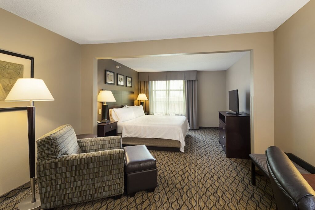 Holiday Inn Express Bloomington West by IHG - Image 4
