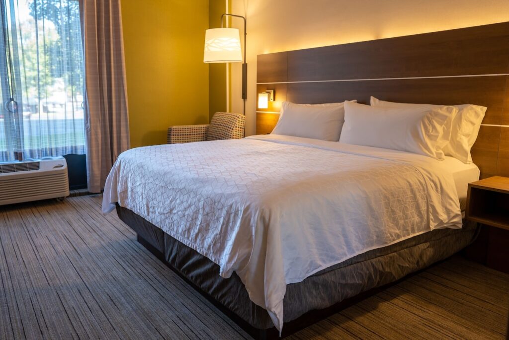 Holiday Inn Express Boston by IHG - Image 3