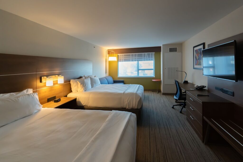 Holiday Inn Express Boston by IHG - Image 4