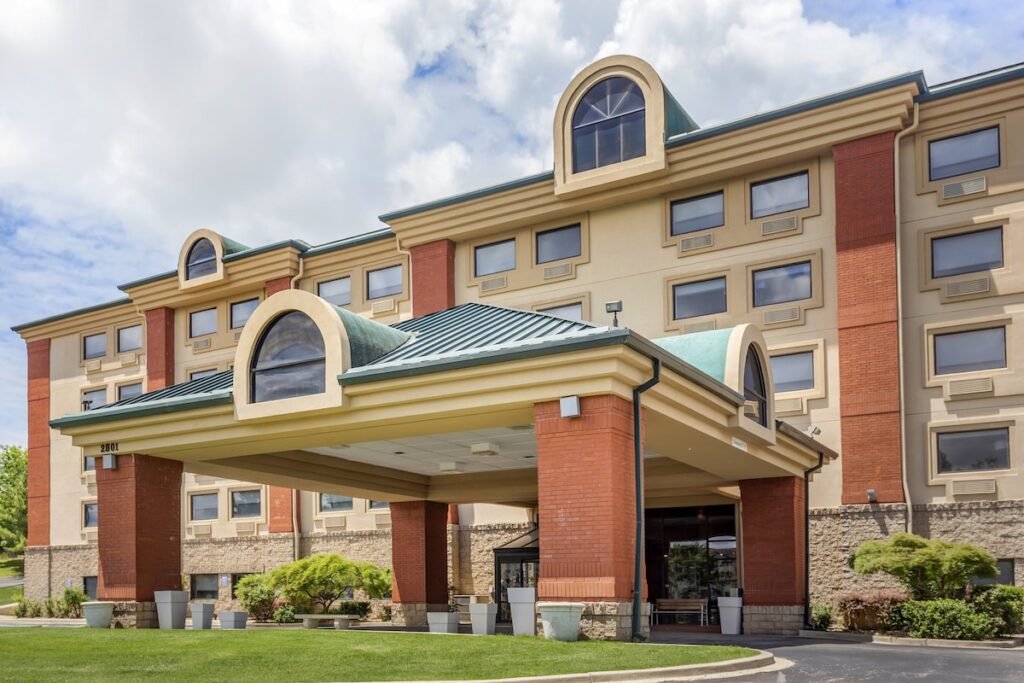 Holiday Inn Express Branson-Green Mountain Drive by IHG - Image 2