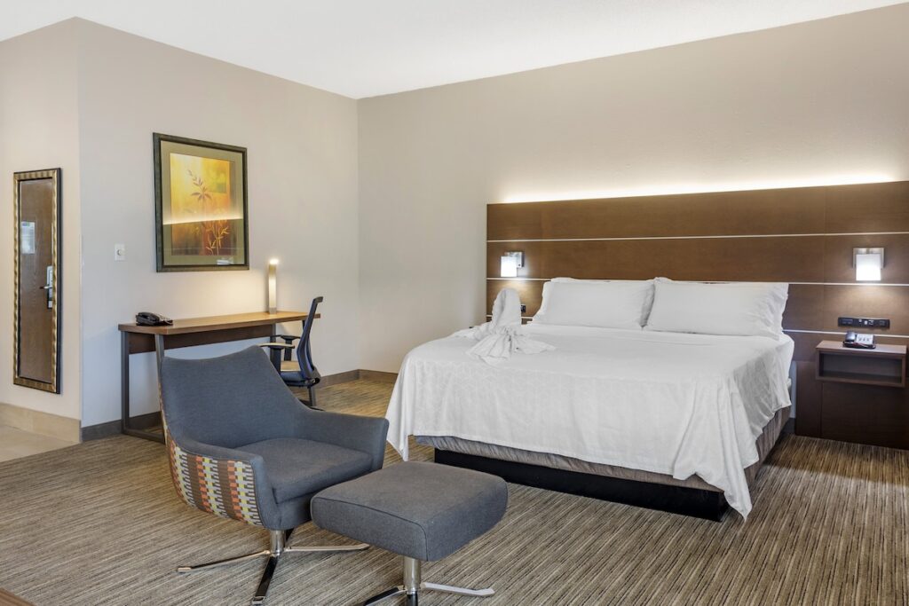 Holiday Inn Express Branson-Green Mountain Drive by IHG - Image 4