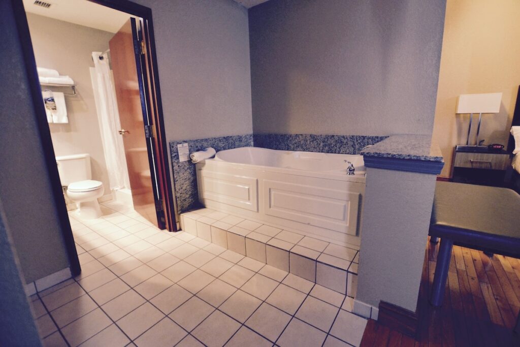 Holiday Inn Express Cleveland Downtown by IHG - Image 2